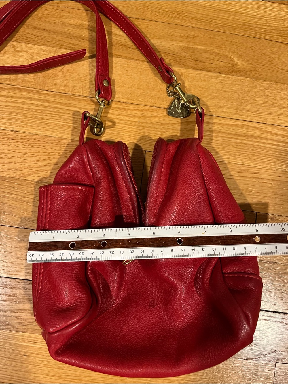 Red Pebbled Victoria Leather Crossbody Bag - Picture 10 of 11